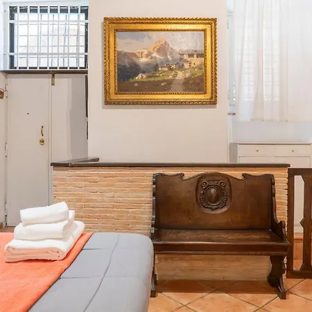 Casa De' Medici In Via Giulia