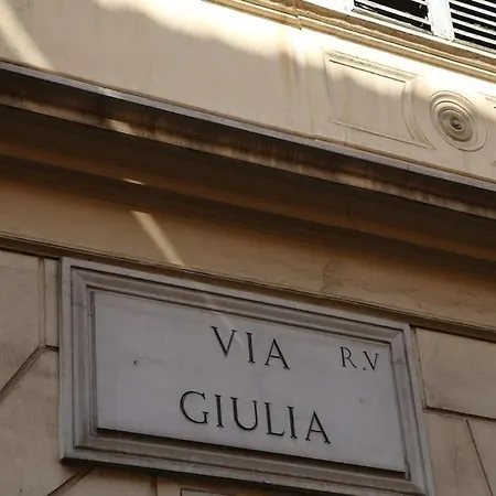 Casa De' Medici In Via Giulia