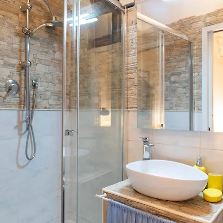 Apartment Casa De' Medici In Via Giulia Rome